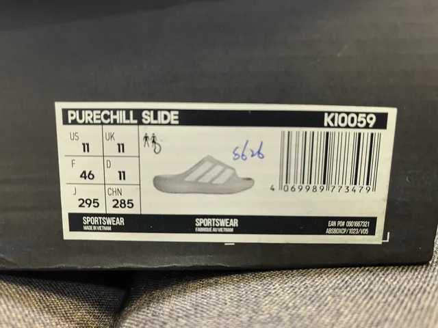 Adidas Yeezy Slide Black Molded Slipper 22