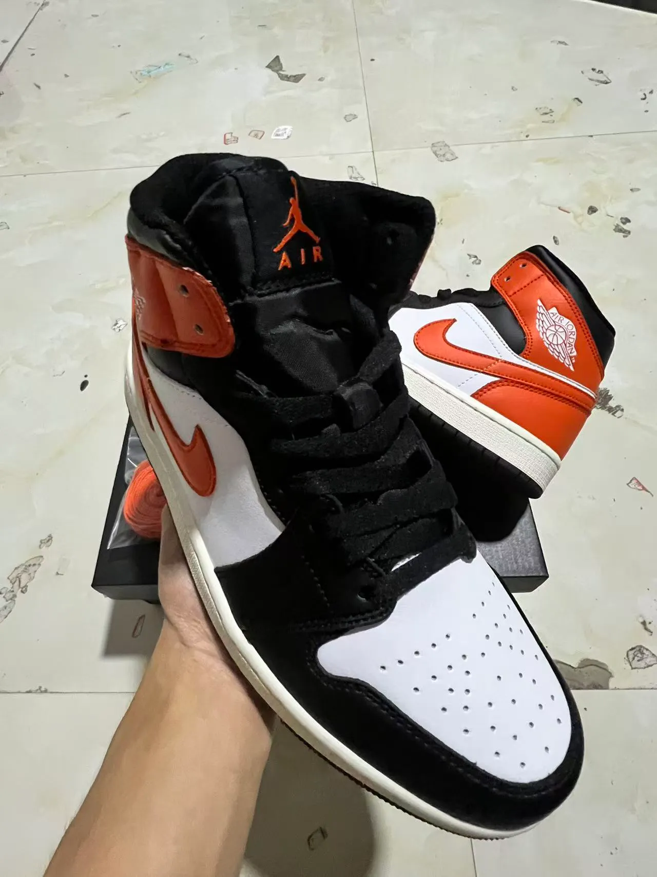 Air Jordan 1 Black White Orange Basketball Shoes 2