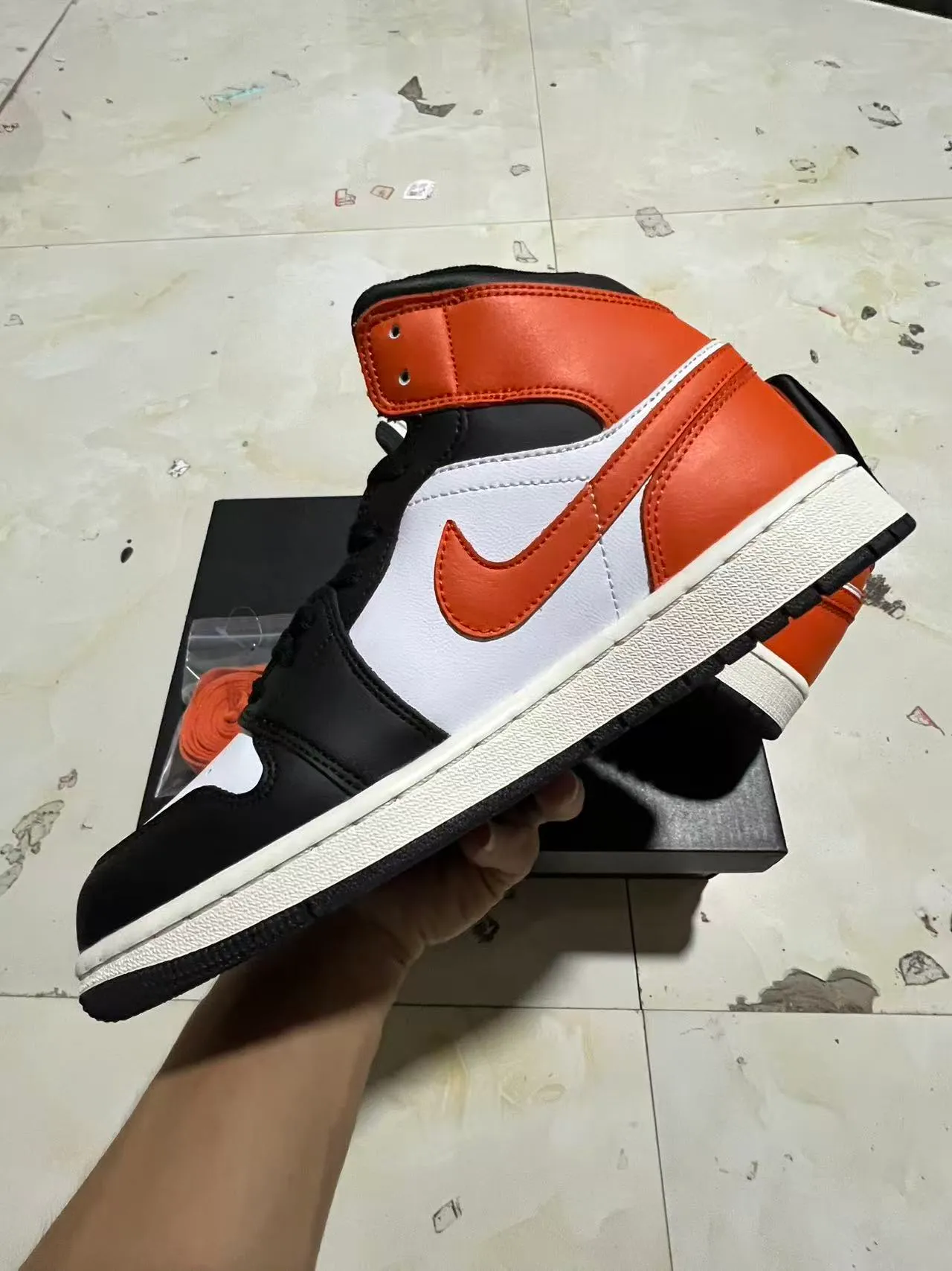 Air Jordan 1 Black White Orange Basketball Shoes 5
