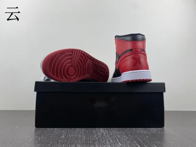 Air Jordan 1 High Black Red White Basketball Shoes 2