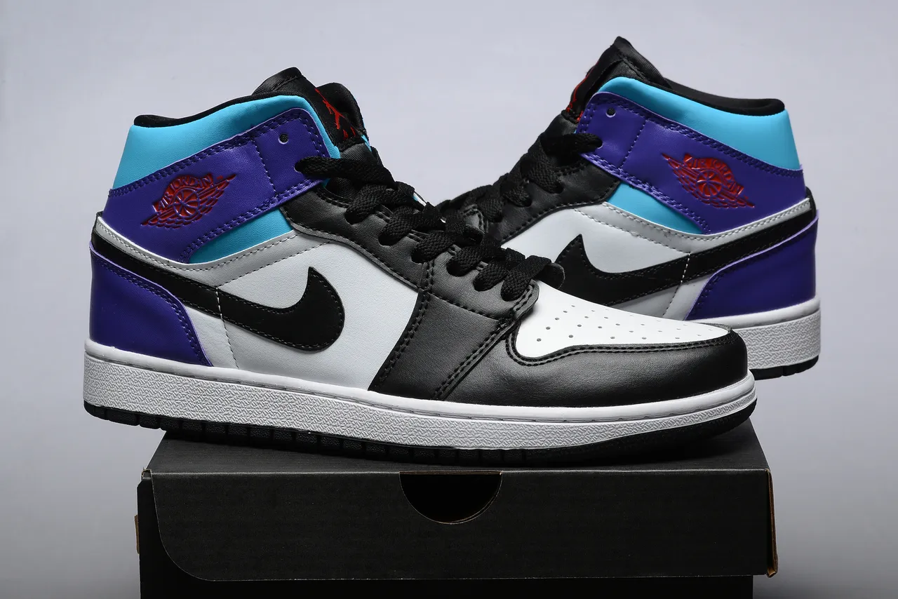 Air Jordan 1 High 黑白紫青篮球鞋 4