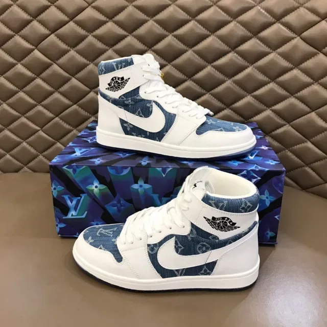 Air Jordan 1 High Tênis de Basquete Branco e Azul com Painéis de Denim 2