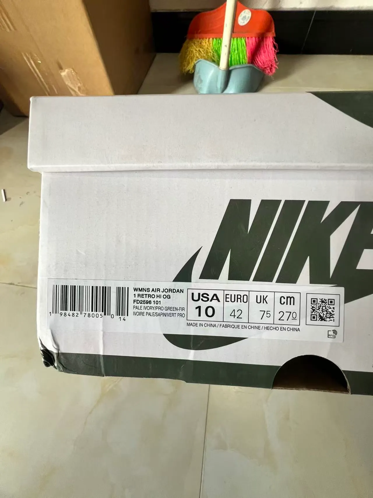 Air Jordan 1 High Forest Green and Cream Basketball Shoes 10