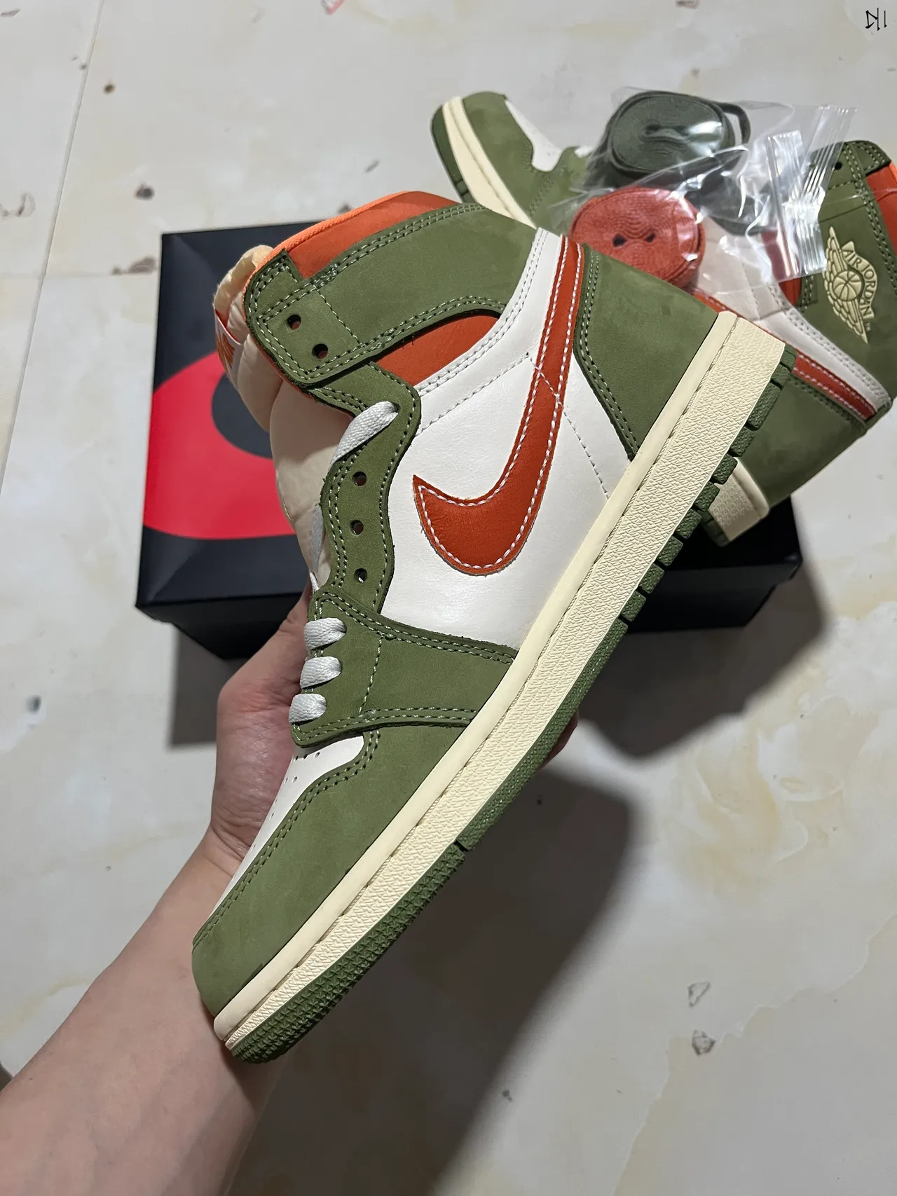 Air Jordan 1 High Olive Green White Orange Basketball Shoes 7