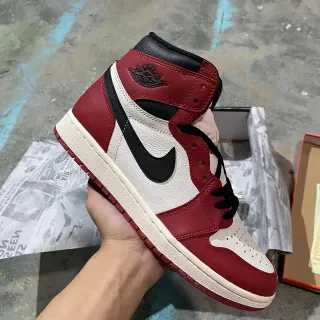 Air Jordan 1 High Red White Black Tênis de Basquete