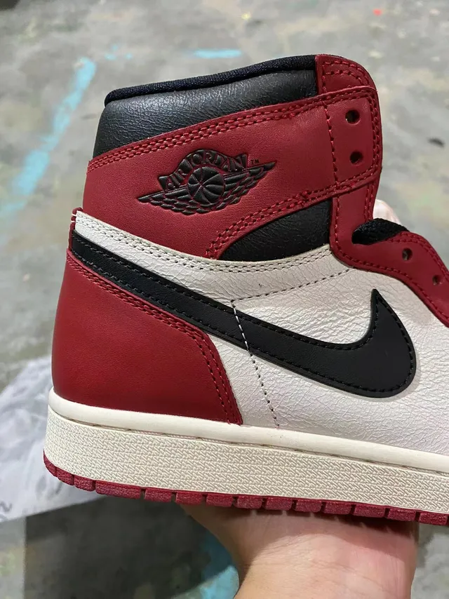 Air Jordan 1 High Red White Black Basketball Shoes 7