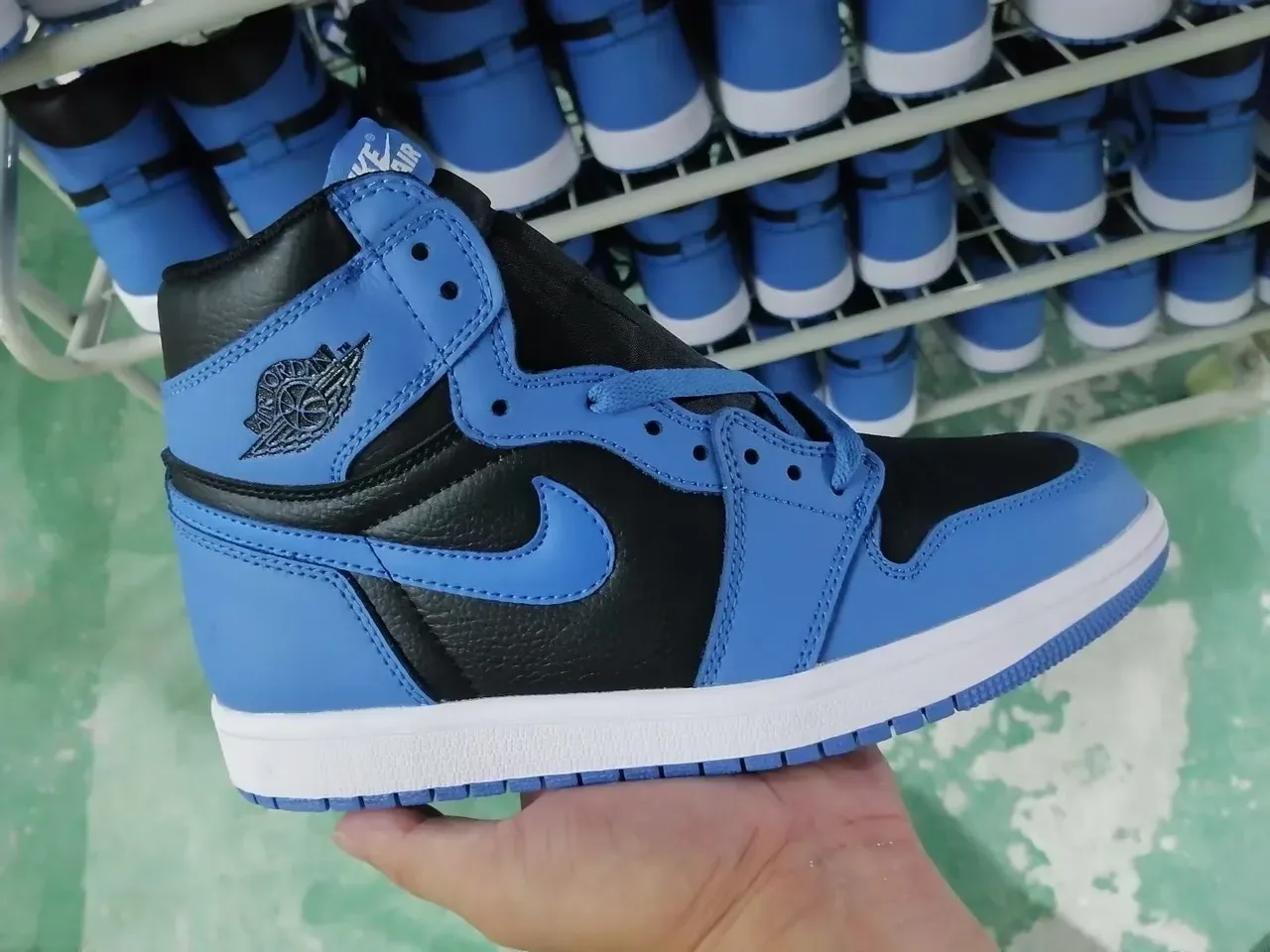 Air Jordan 1 High Chaussures de basket Bleu Royal et Noir 2