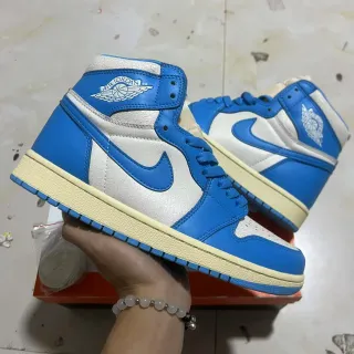 Air Jordan 1 High Royal Blue and White Basketball Shoes