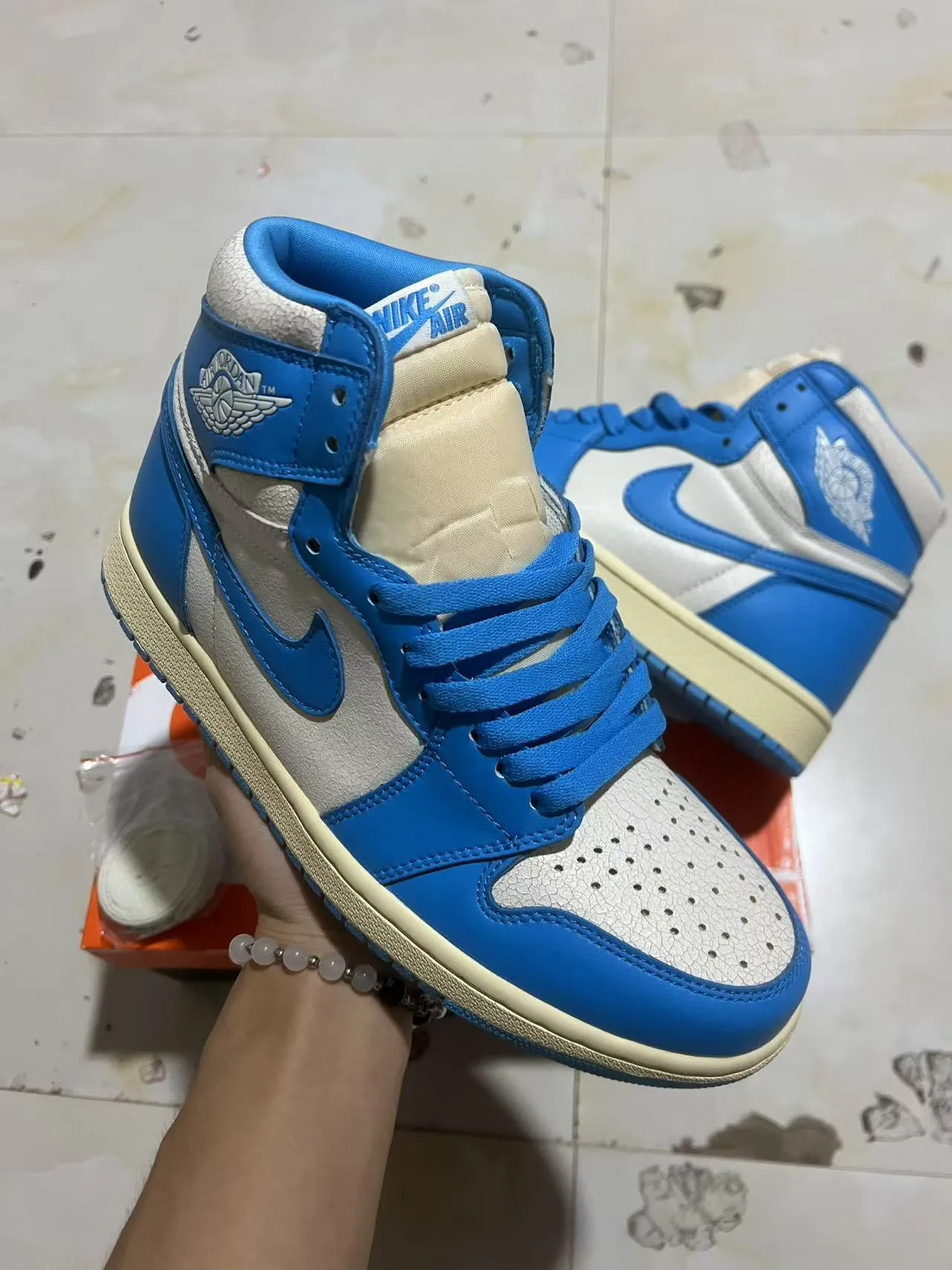 Air Jordan 1 High tênis de basquete azul royal e branco 2