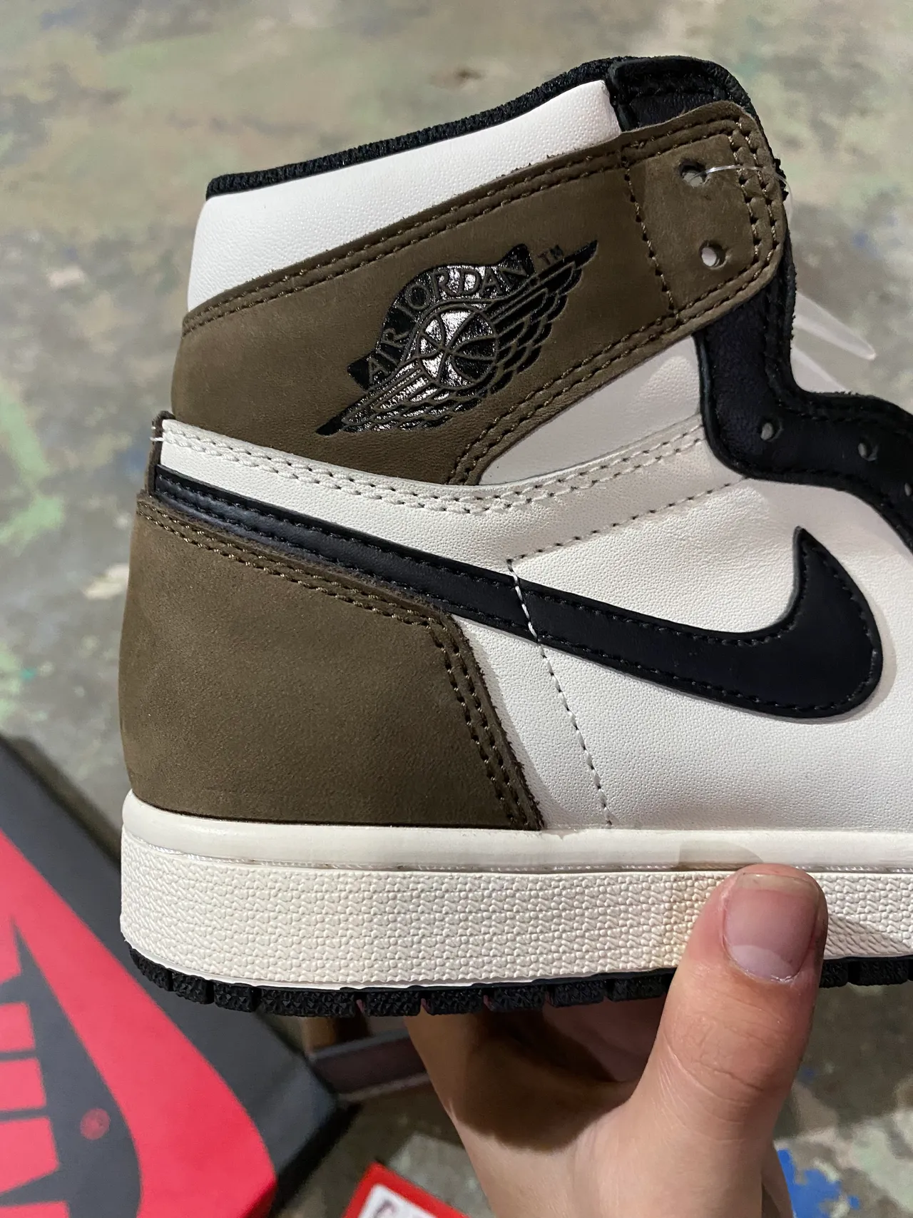 Air Jordan 1 High Top Olive Brown White Black Basketball Shoes 7