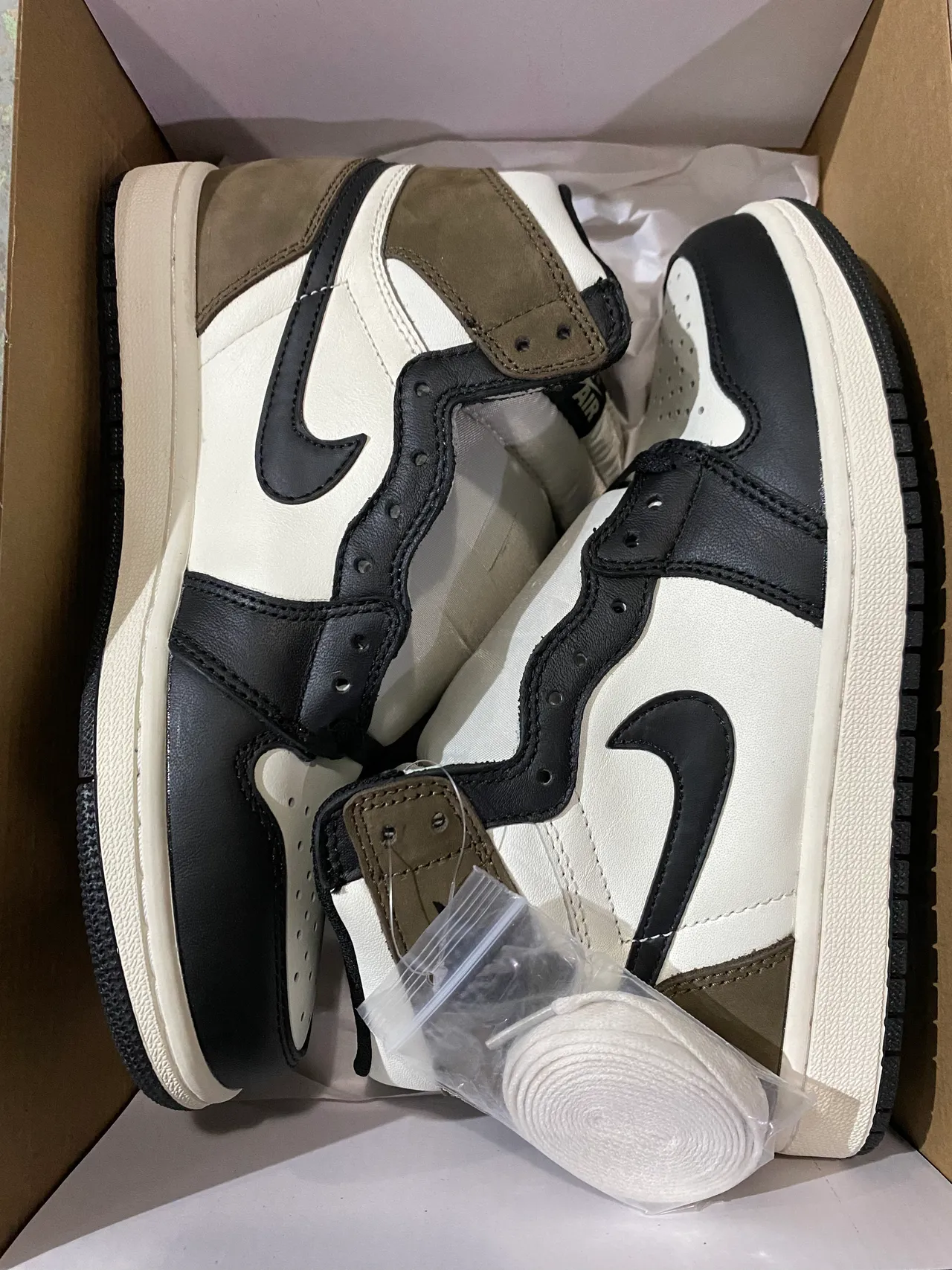 Air Jordan 1 High Top Olive Brown White Black Basketball Shoes 8