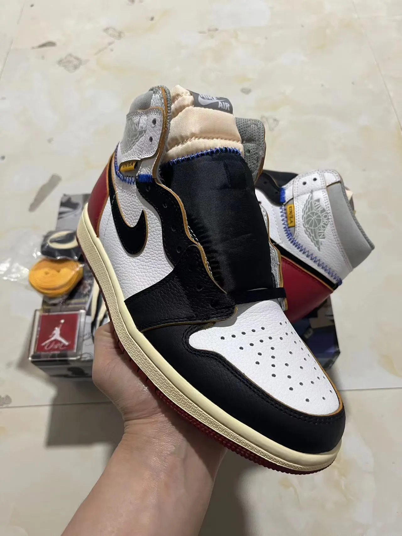 Air Jordan 1 High White Black Red Gray Basketball Shoes 2
