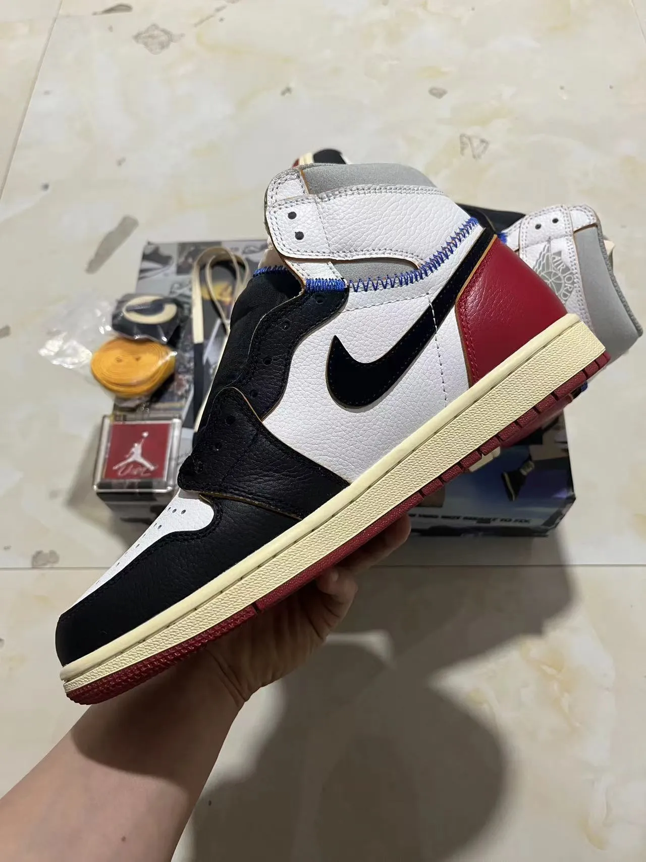 Air Jordan 1 High White Black Red Gray Basketball Shoes 5
