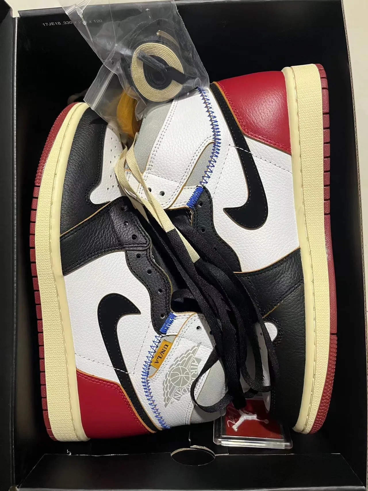 Air Jordan 1 High White Black Red Gray Basketball Shoes 11