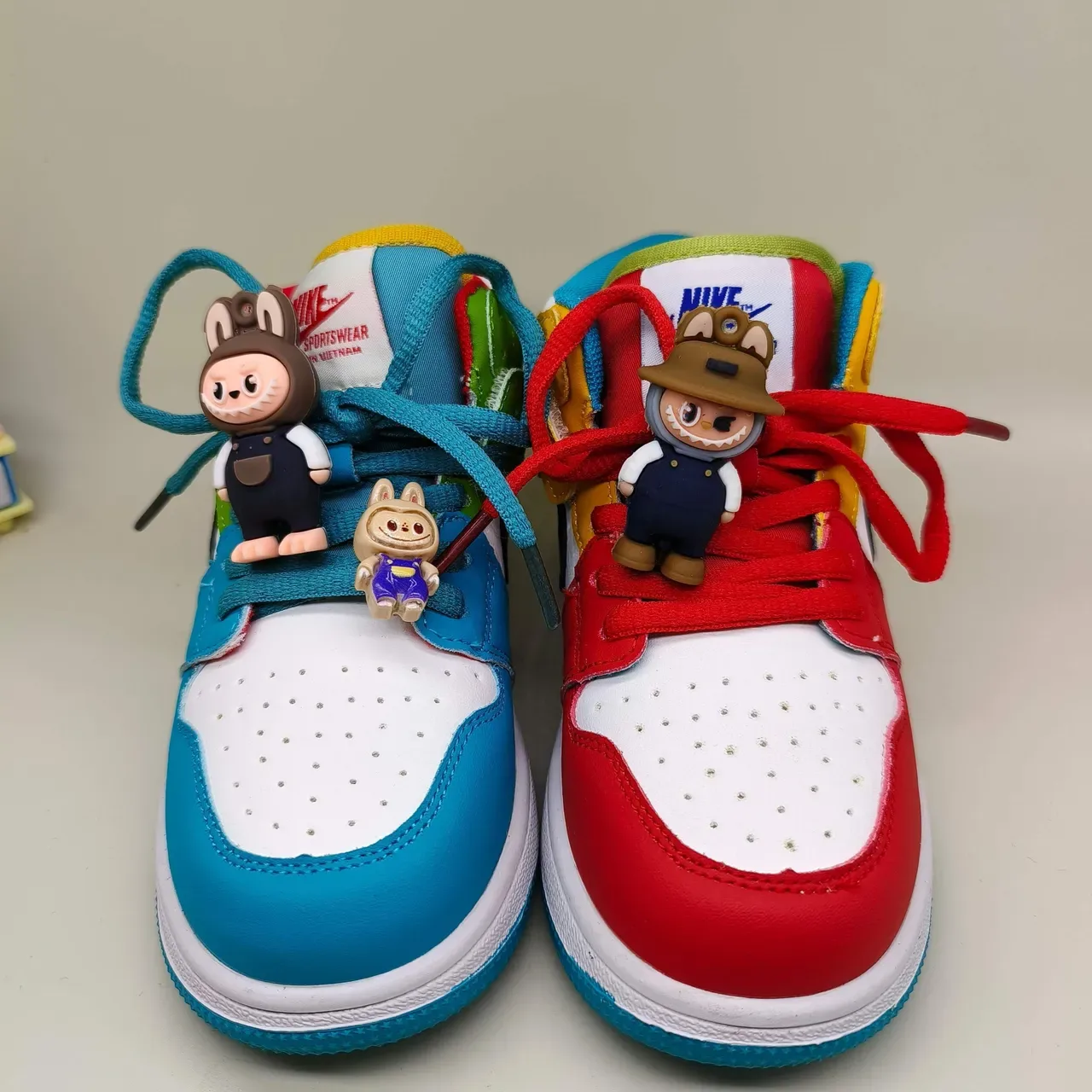 Air Jordan 1 Low sneakers lifestyle rose et blanc 23