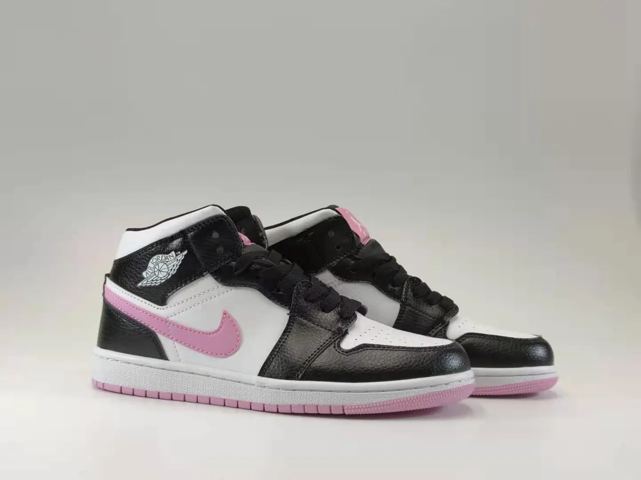 Air Jordan 1 Mid Black White Pink Basketball Shoes 7