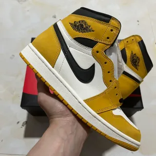 Air Jordan 1 Mustard Yellow Black White 篮球鞋
