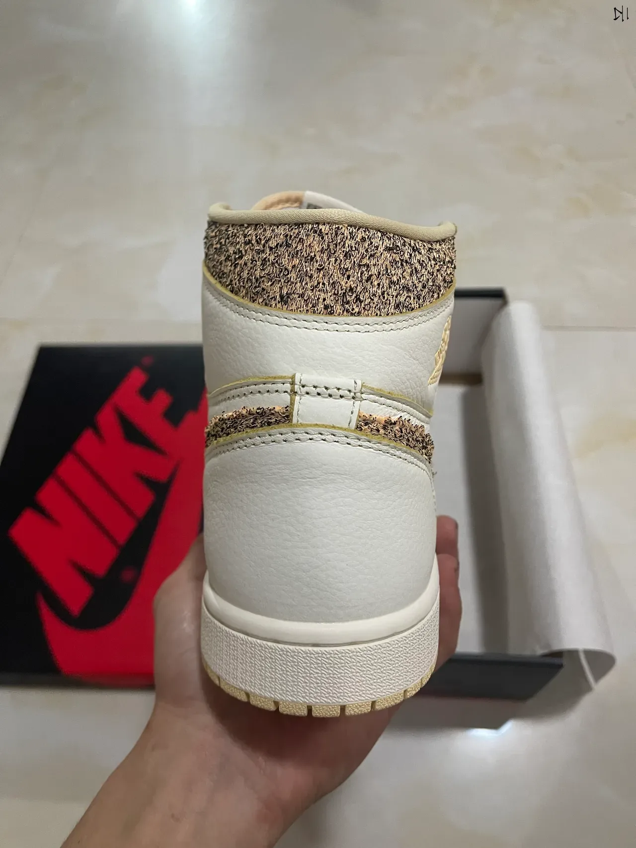 Air Jordan 1 Off-White Beige Speckled Leather Zapatos de Baloncesto 6
