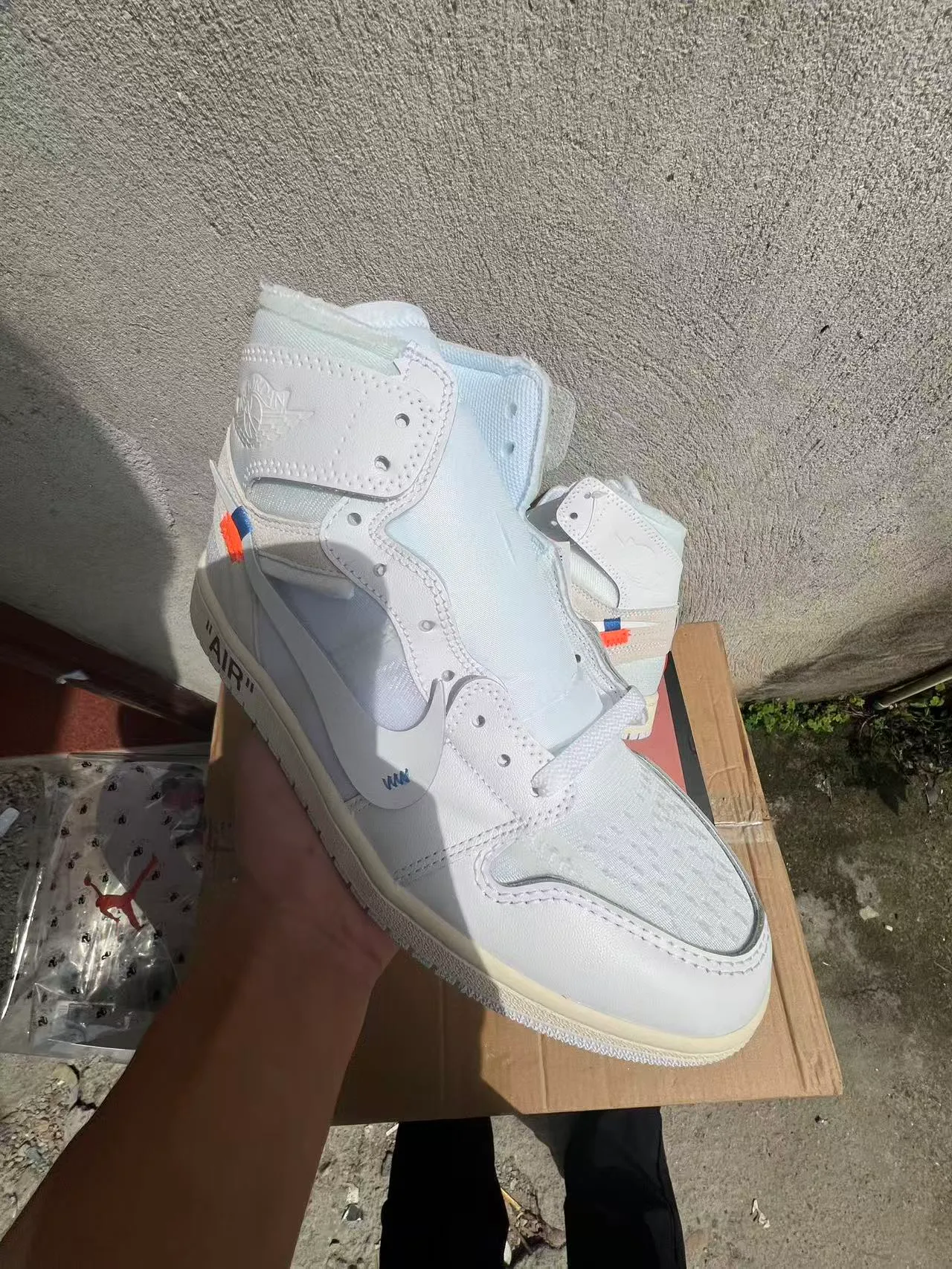 Air Jordan 1 Off-White x White Industrial Zip-Tie Basketball Shoes 3