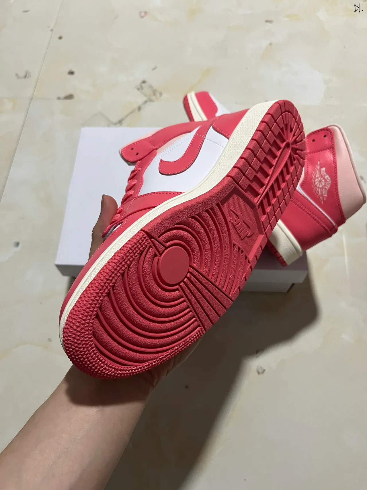 Air Jordan 1 Rosa e Branco High Top Sapatos de Basquete 7
