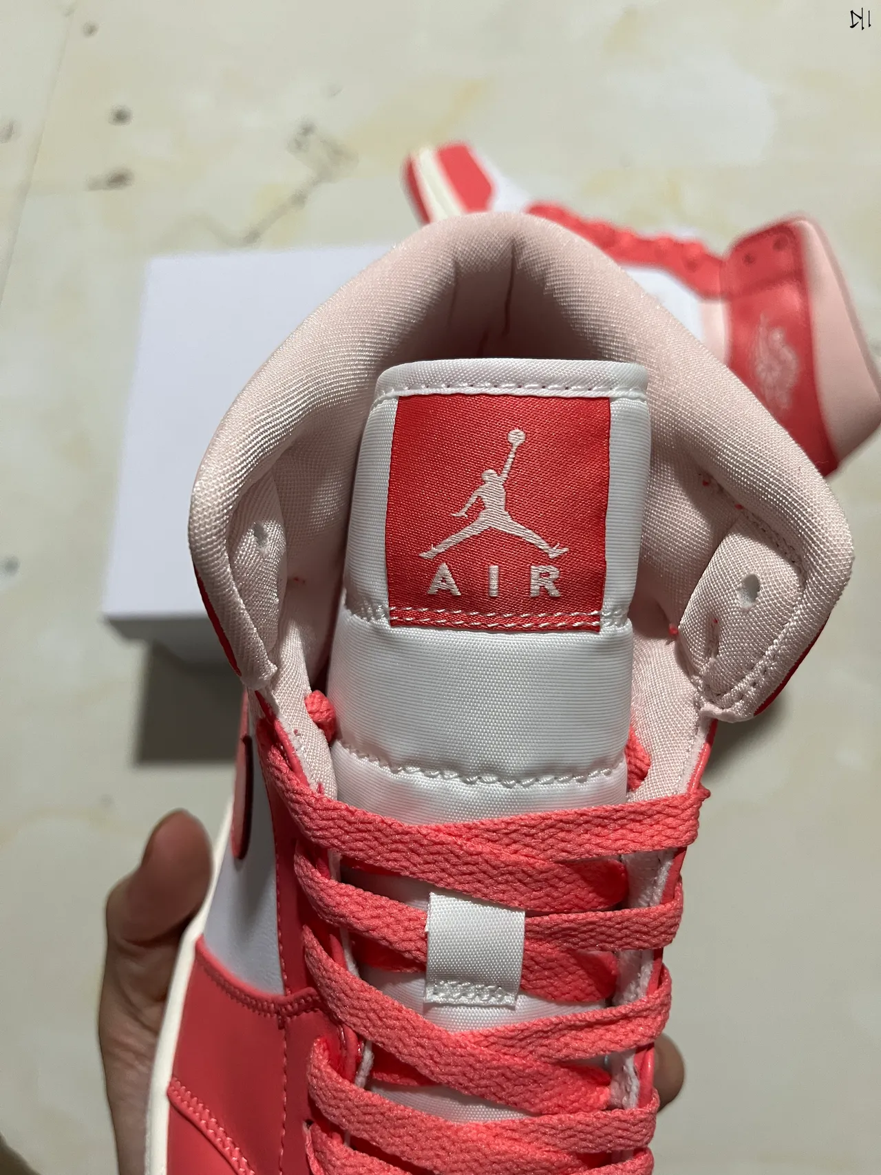Air Jordan 1 Rosa e Branco High Top Sapatos de Basquete 9