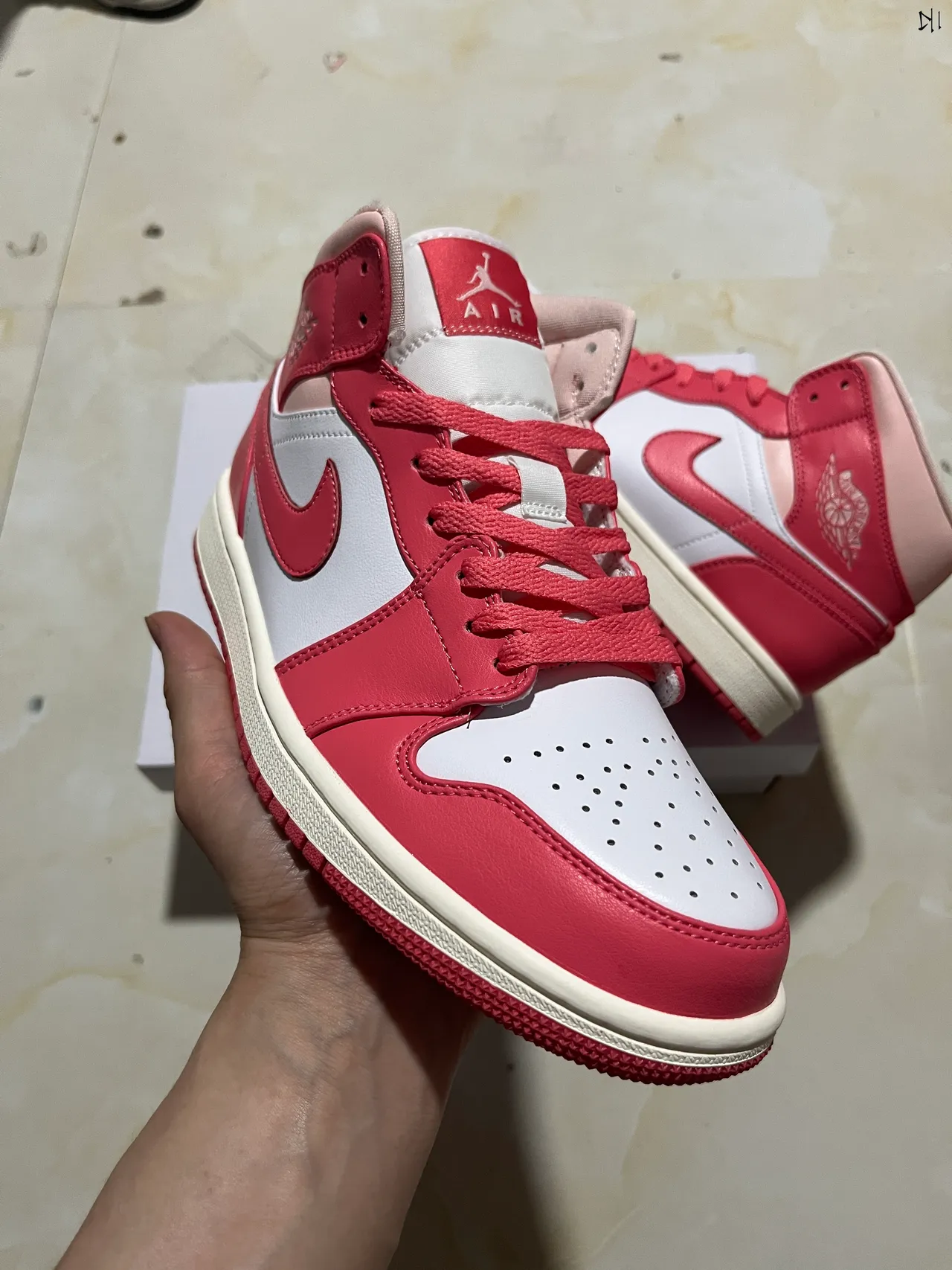Air Jordan 1 Rosa e Branco High Top Sapatos de Basquete 11