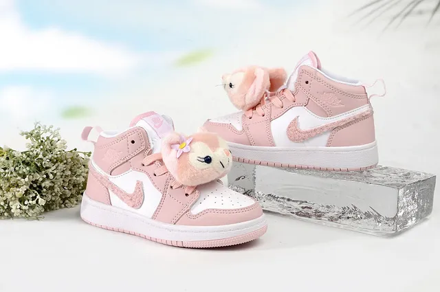 Chaussures de basketball montantes Air Jordan 1 rose et blanc 5