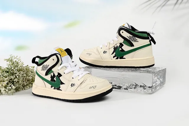 Chaussures de basketball montantes Air Jordan 1 rose et blanc 18