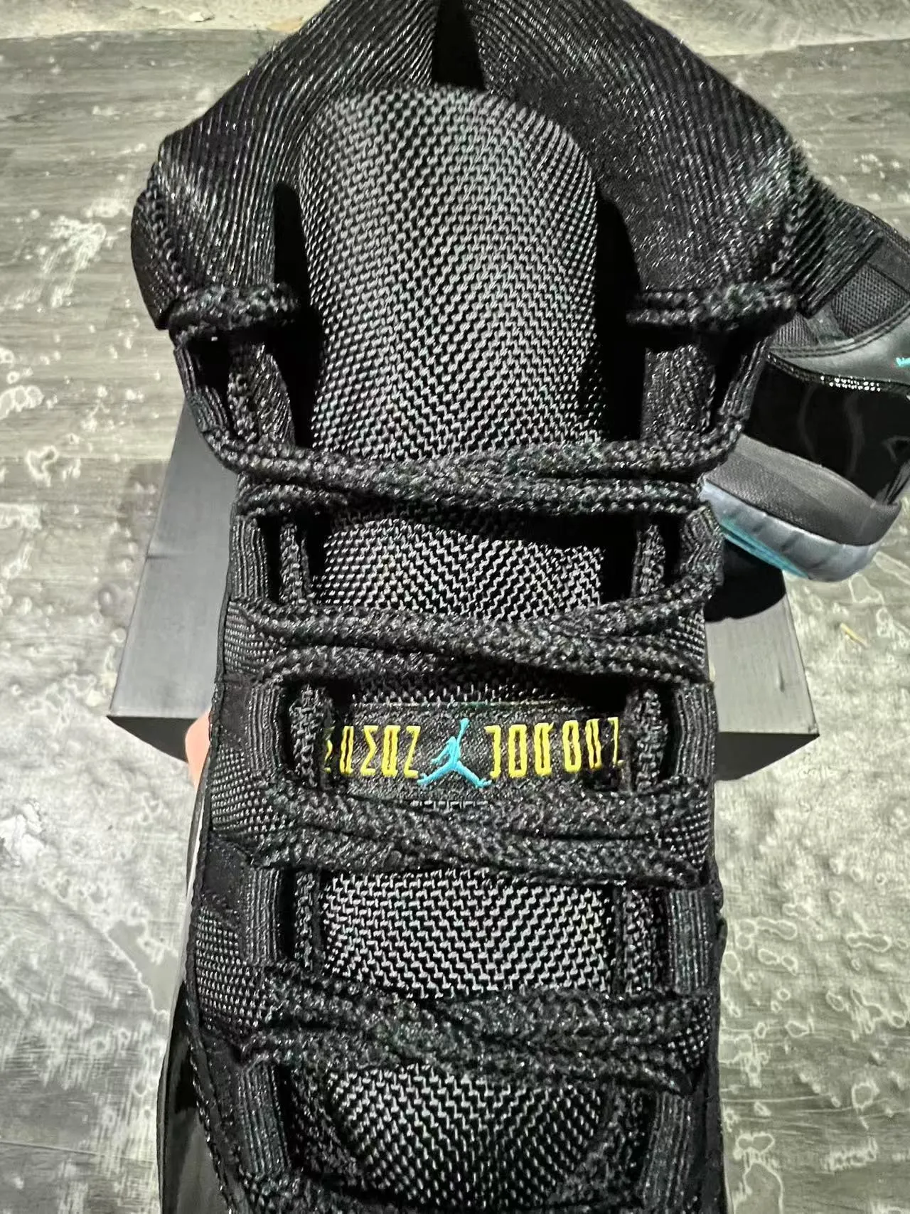 Air Jordan 11 Black Teal Basketball Shoes 4
