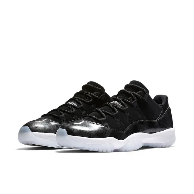 Air Jordan 11 Black White Basketball Shoes 3