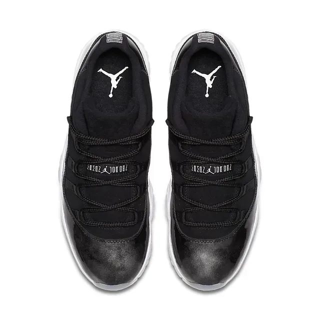 Air Jordan 11 Black White Basketball Shoes 4
