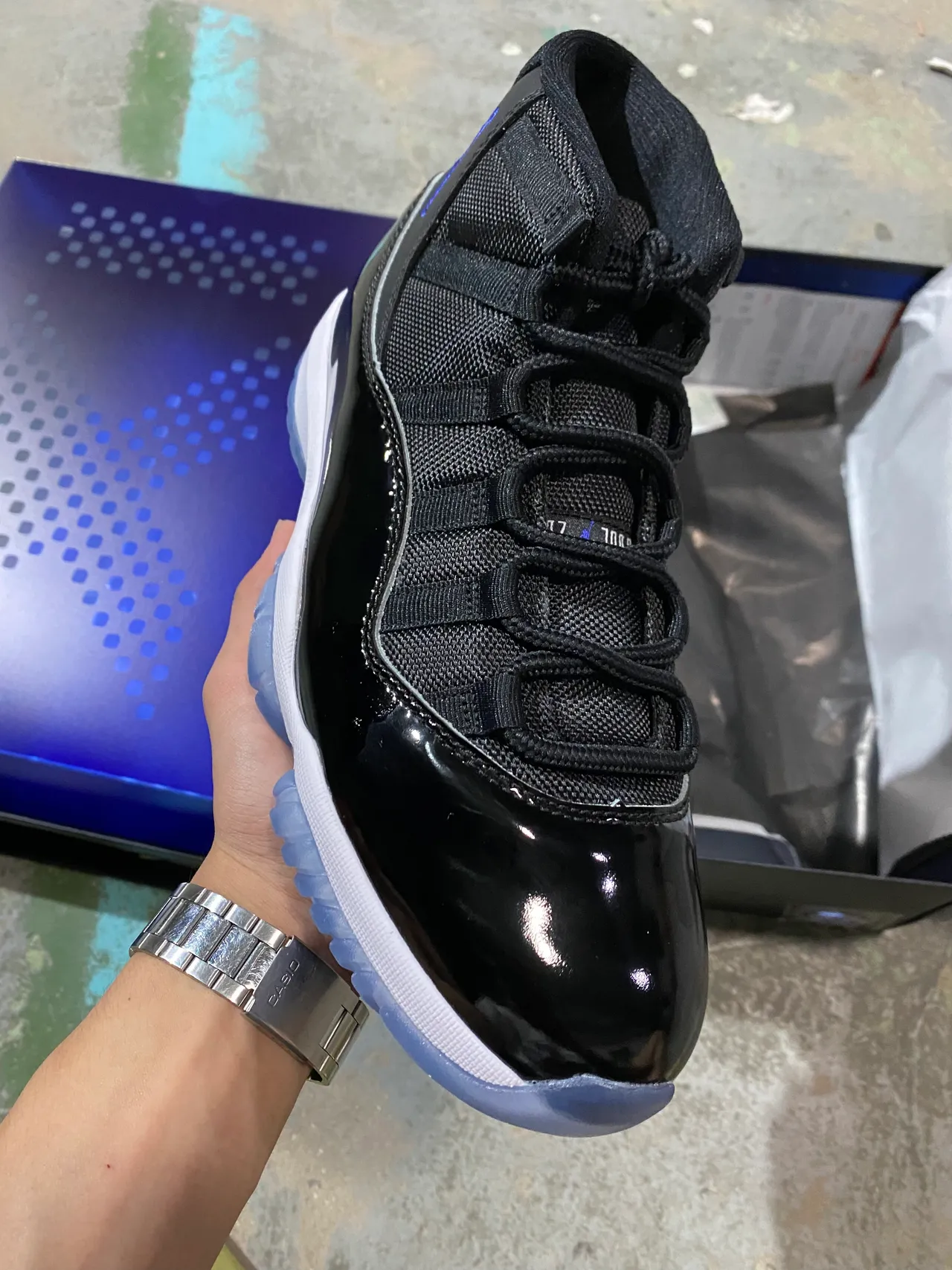 Air Jordan 11 Glossy Black White Icy Blue Basketball Shoes 2
