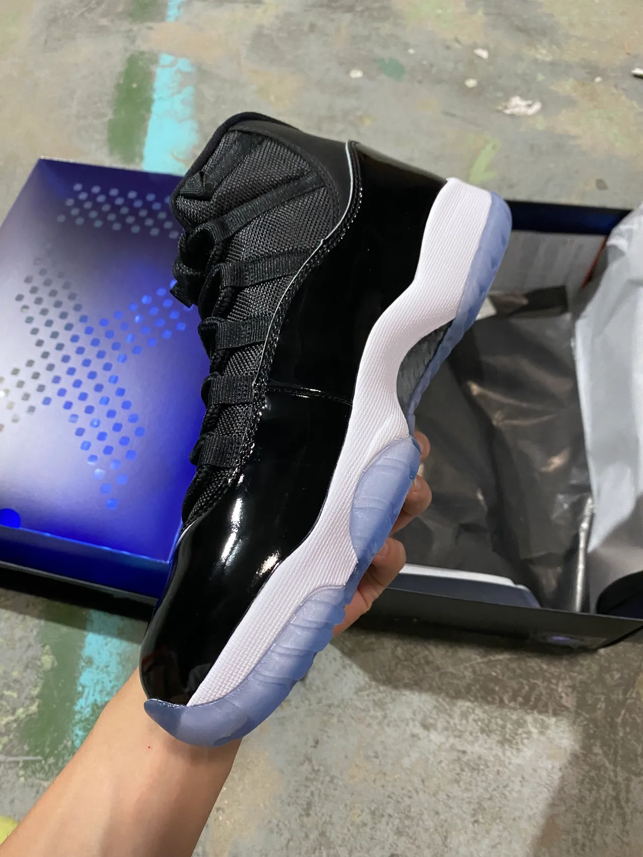 Air Jordan 11 Glossy Black White Icy Blue Basketball Shoes 4