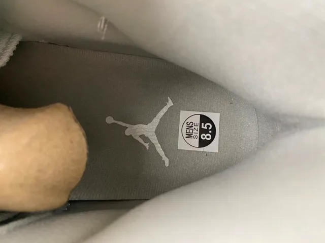 Air Jordan 11 Gray White High-Top Patent Leather Toe Basketball Shoes 8
