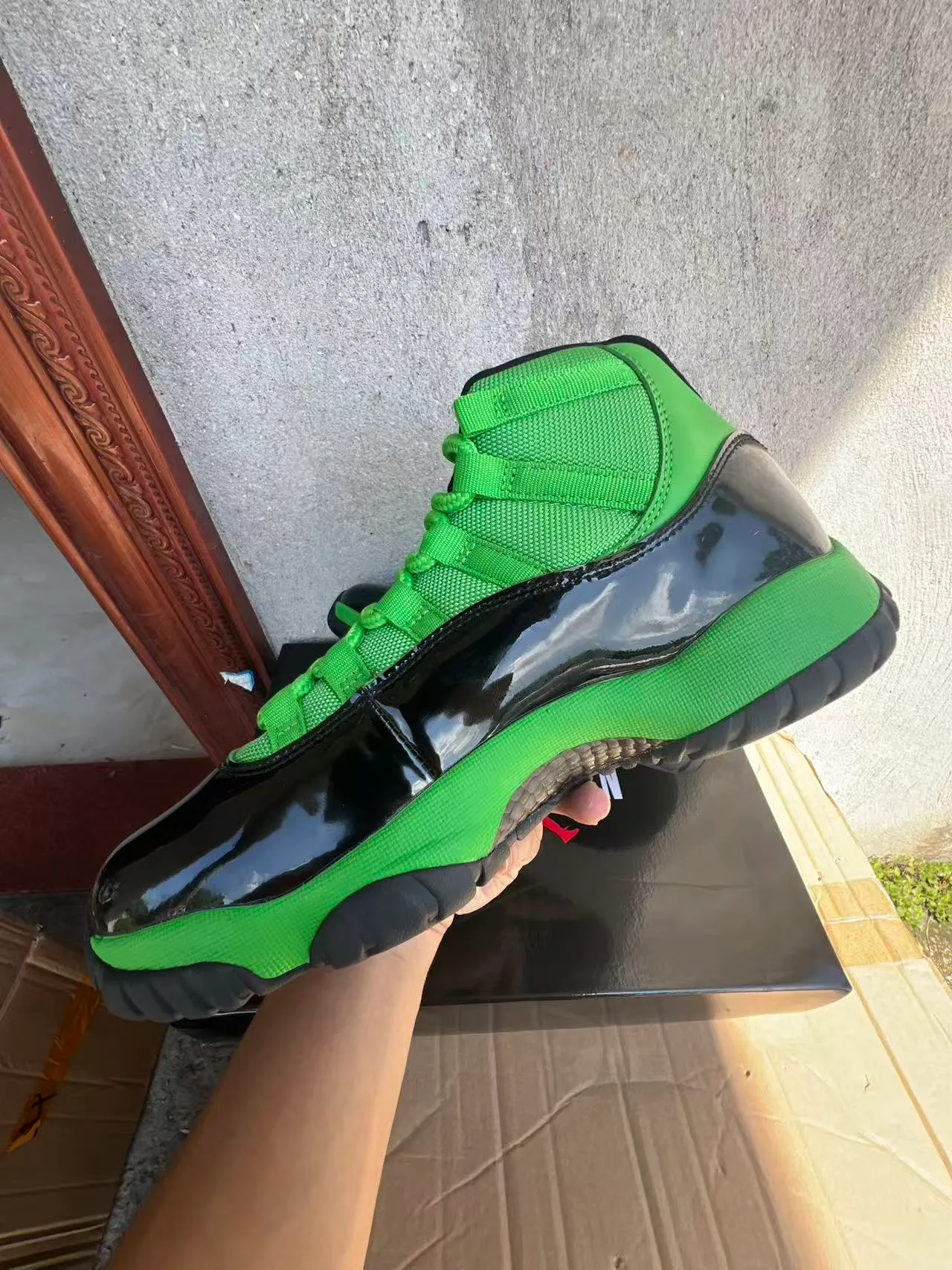Air Jordan 11 Green Black High-Top Patent Leather Mudguard Basketball Shoes 5