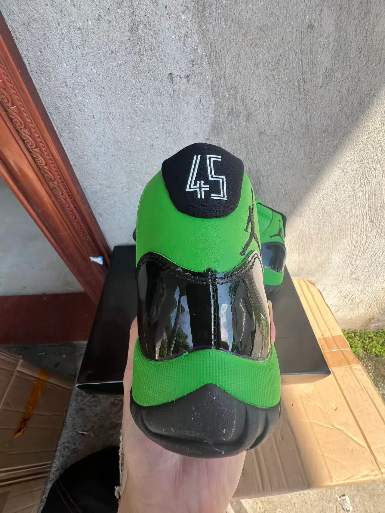 Air Jordan 11 Green Black High-Top Patent Leather Mudguard Basketball Shoes 8