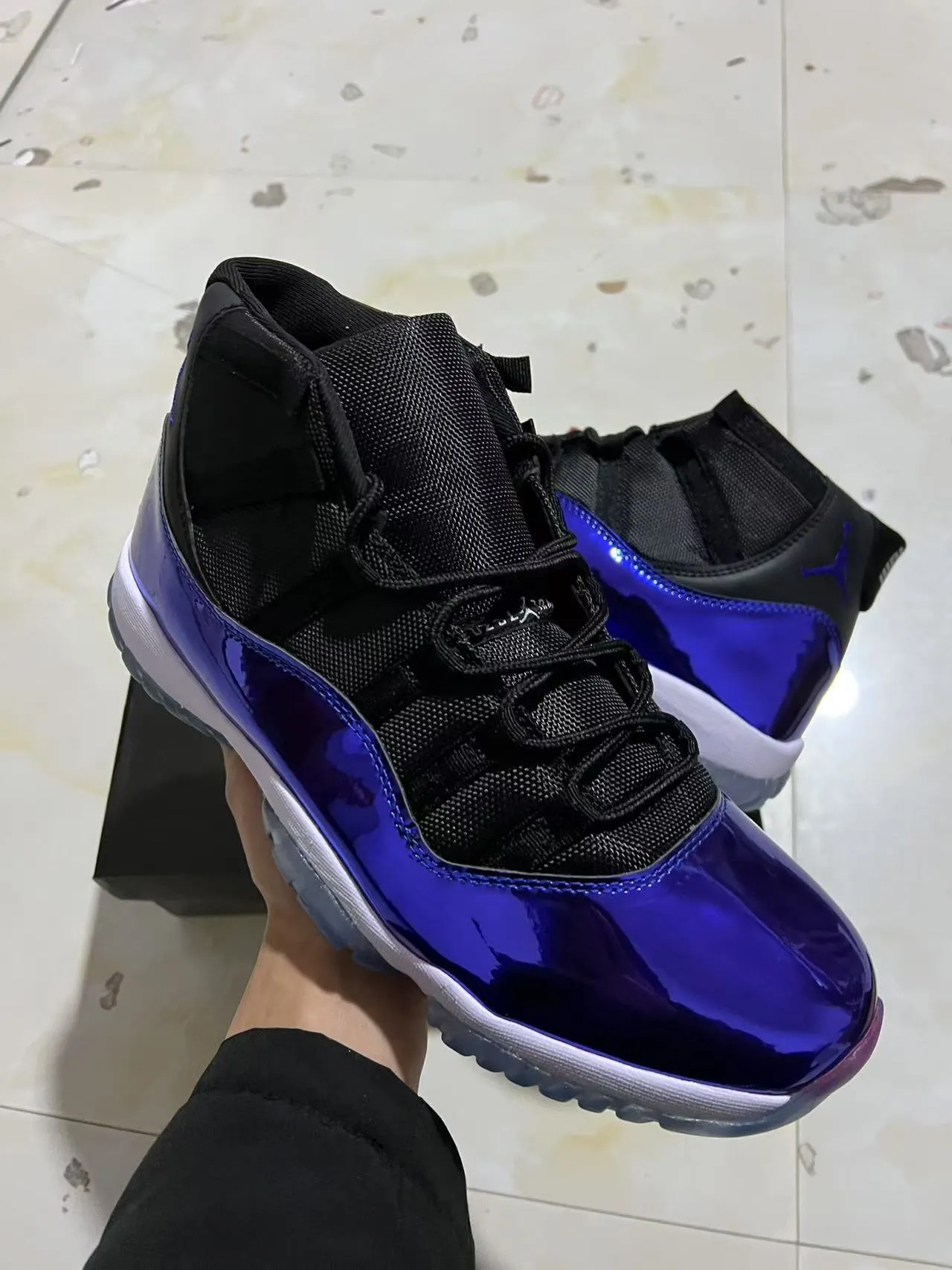 Air Jordan 11 Royal Blue Patent Leather Basketball Shoes 2
