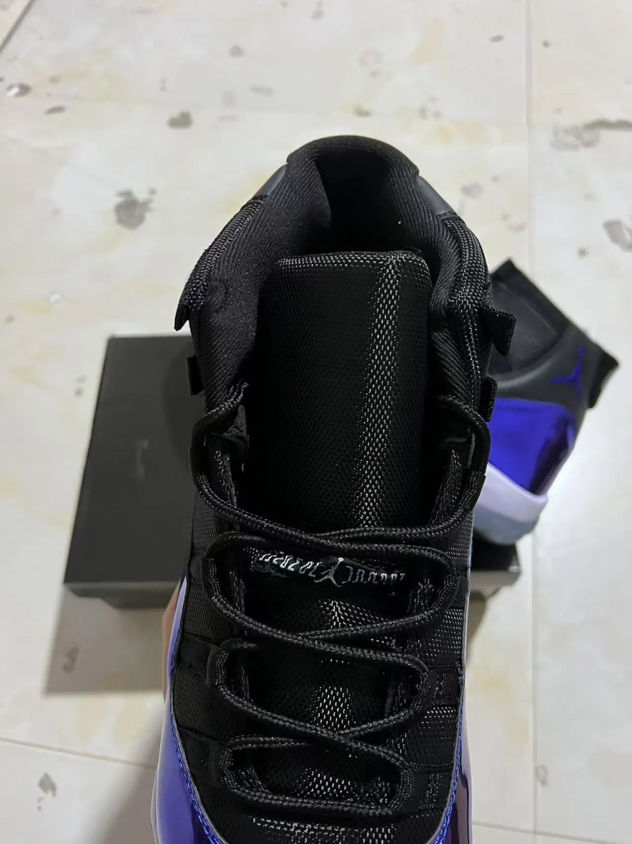 Air Jordan 11 Royal Blue Patent Leather Basketball Shoes 4
