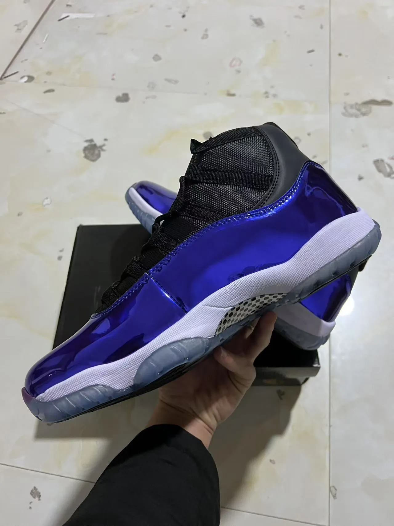 Air Jordan 11 Royal Blue Patent Leather Basketball Shoes 5