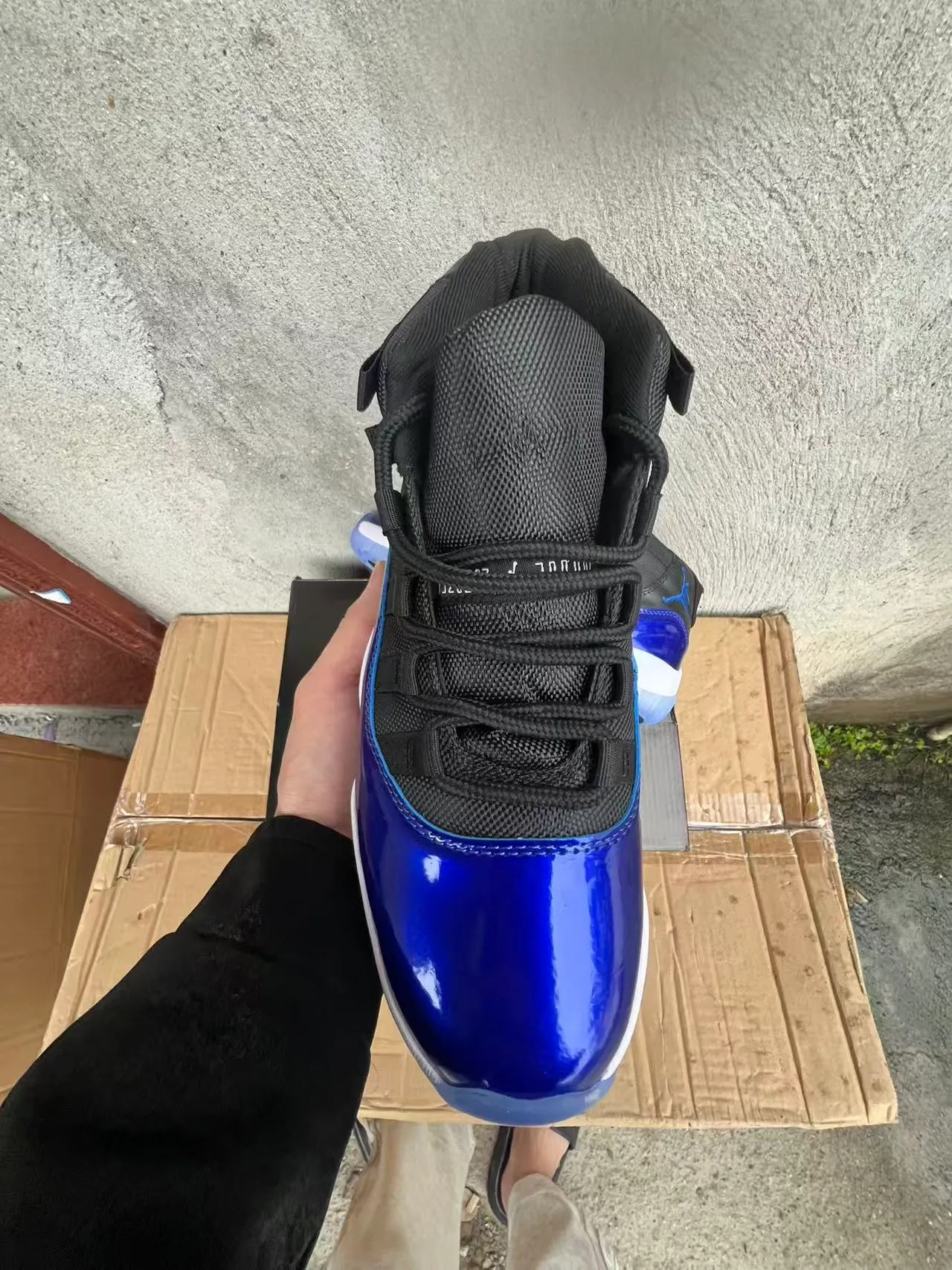 Air Jordan 11 Royal Blue Patent Leather Basketball Shoes 3