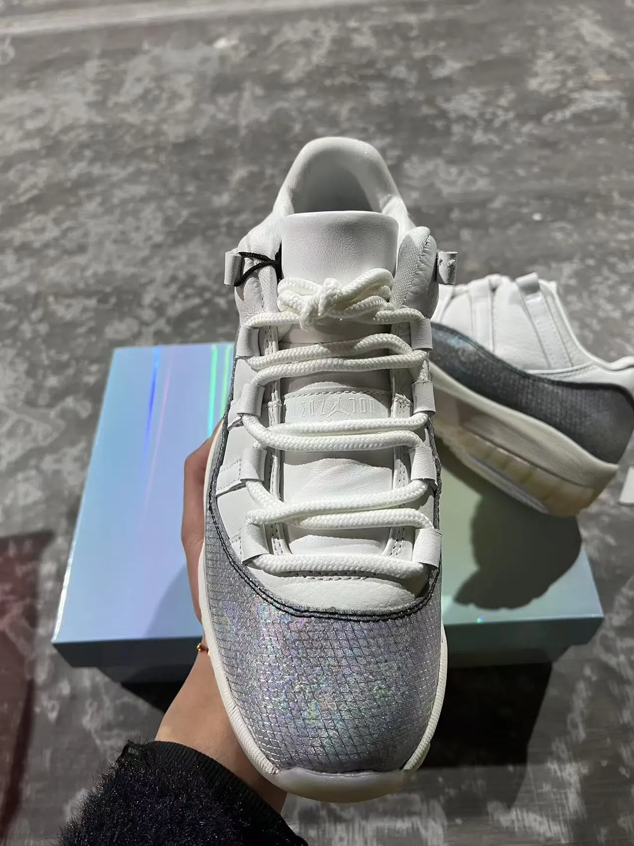 Air Jordan 11 White Iridescent Gray Basketball Shoes 8