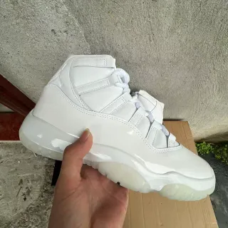 Air Jordan 11 White Patent Leather Basketball Shoes