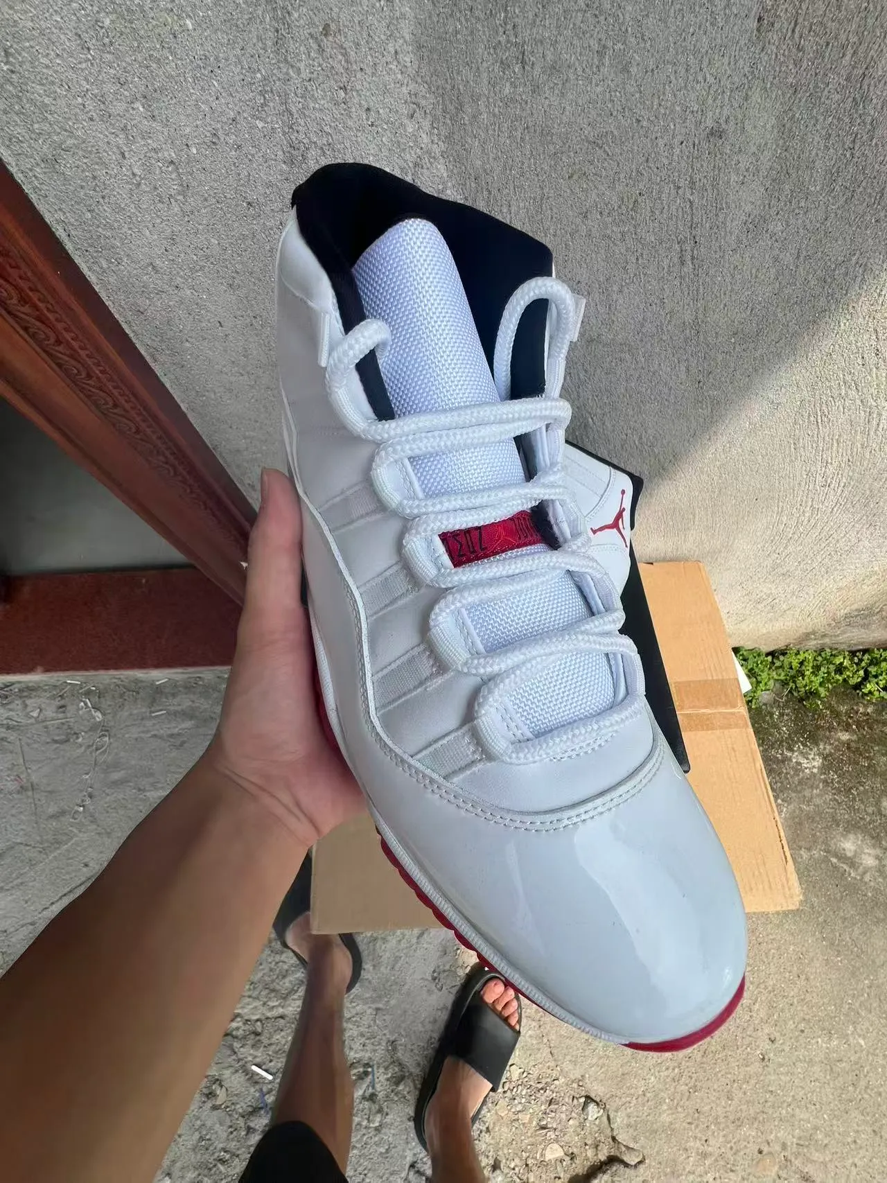 Air Jordan 11 White Red Basketball Shoes 2