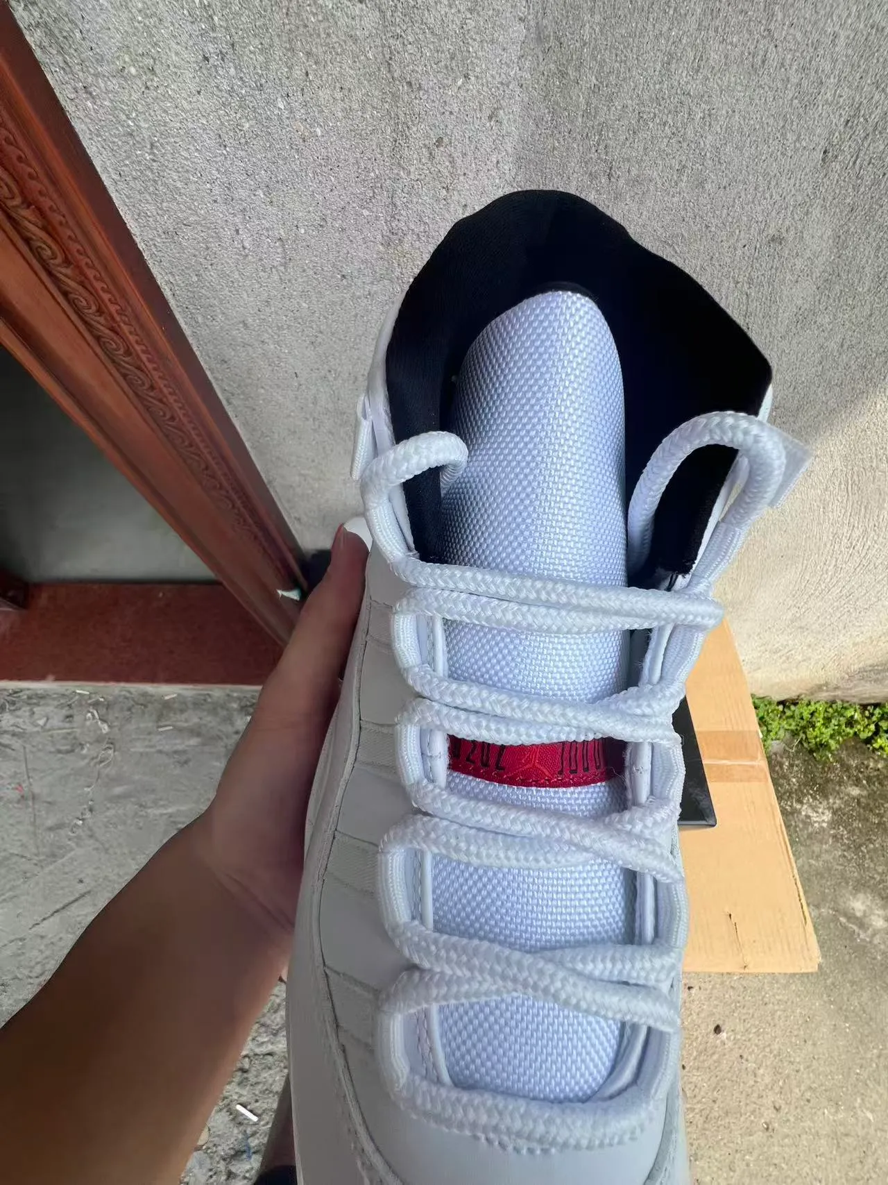 Air Jordan 11 White Red Basketball Shoes 4