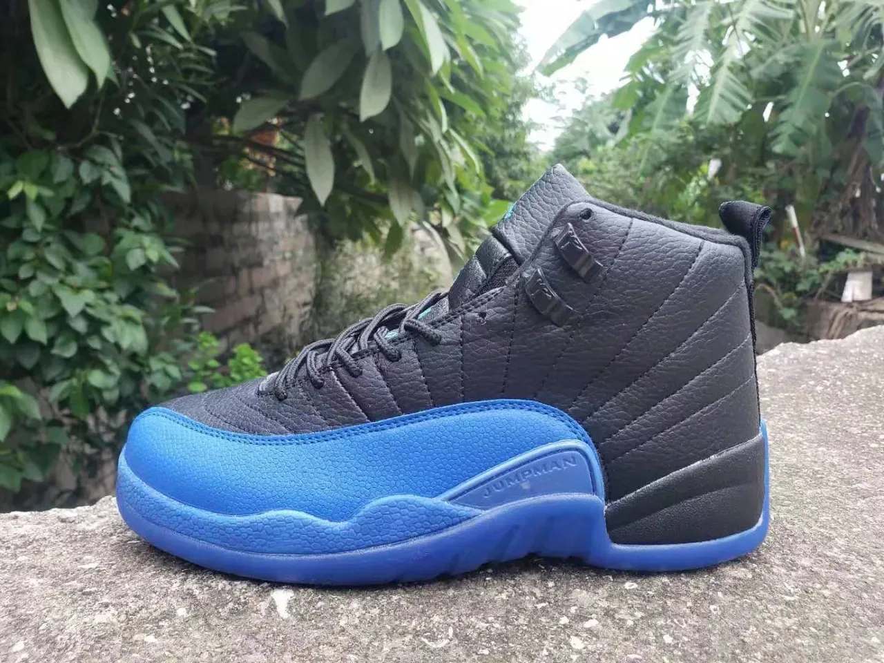 Air Jordan 12 Black and Blue Basketball Shoes 2