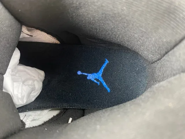 Air Jordan 12 Chaussures de Basketball Blanc et Bleu Royal 9