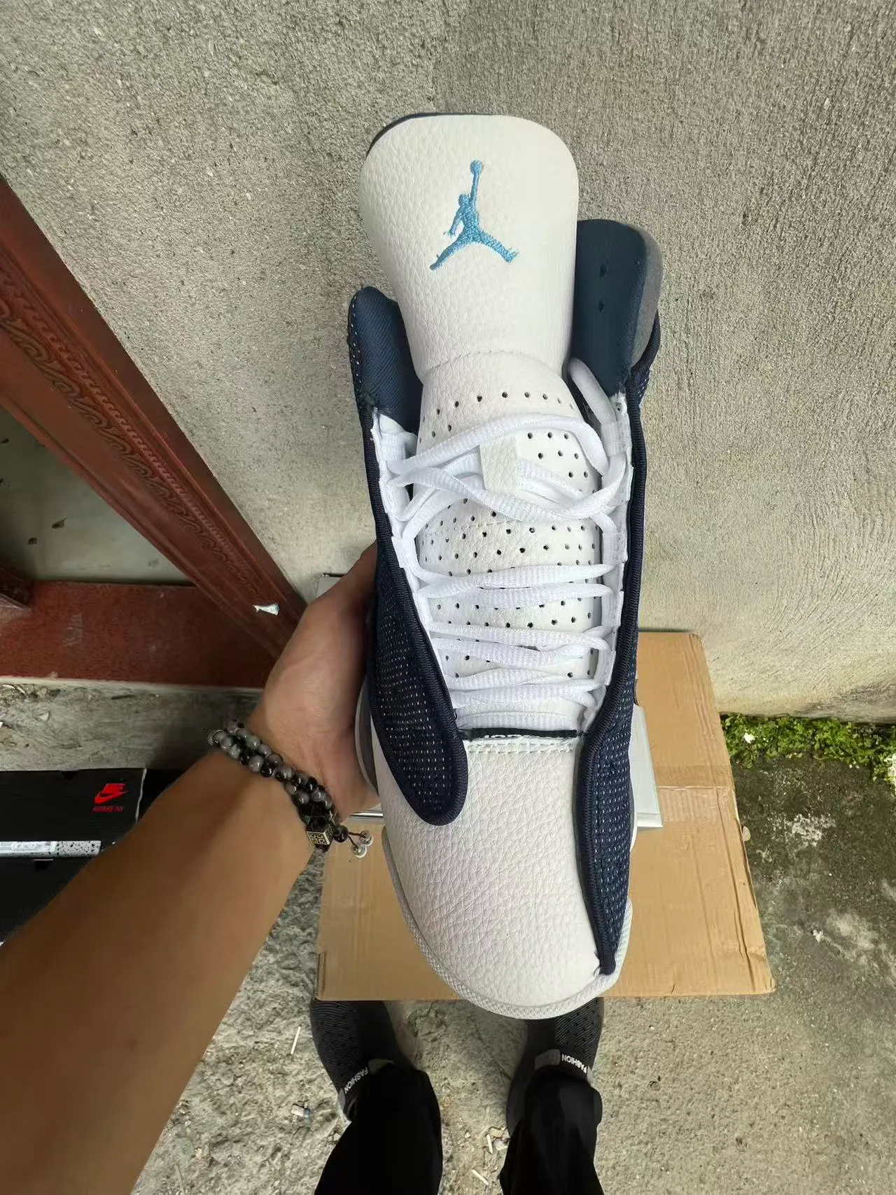Air Jordan 13 tênis de basquete azul-marinho e branco 3