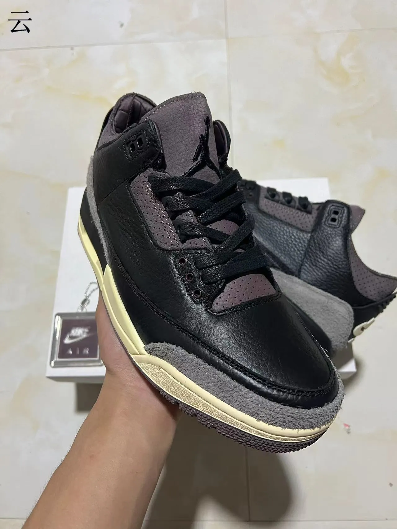Air Jordan 3 Black Charcoal Cream Basketball Shoes 2