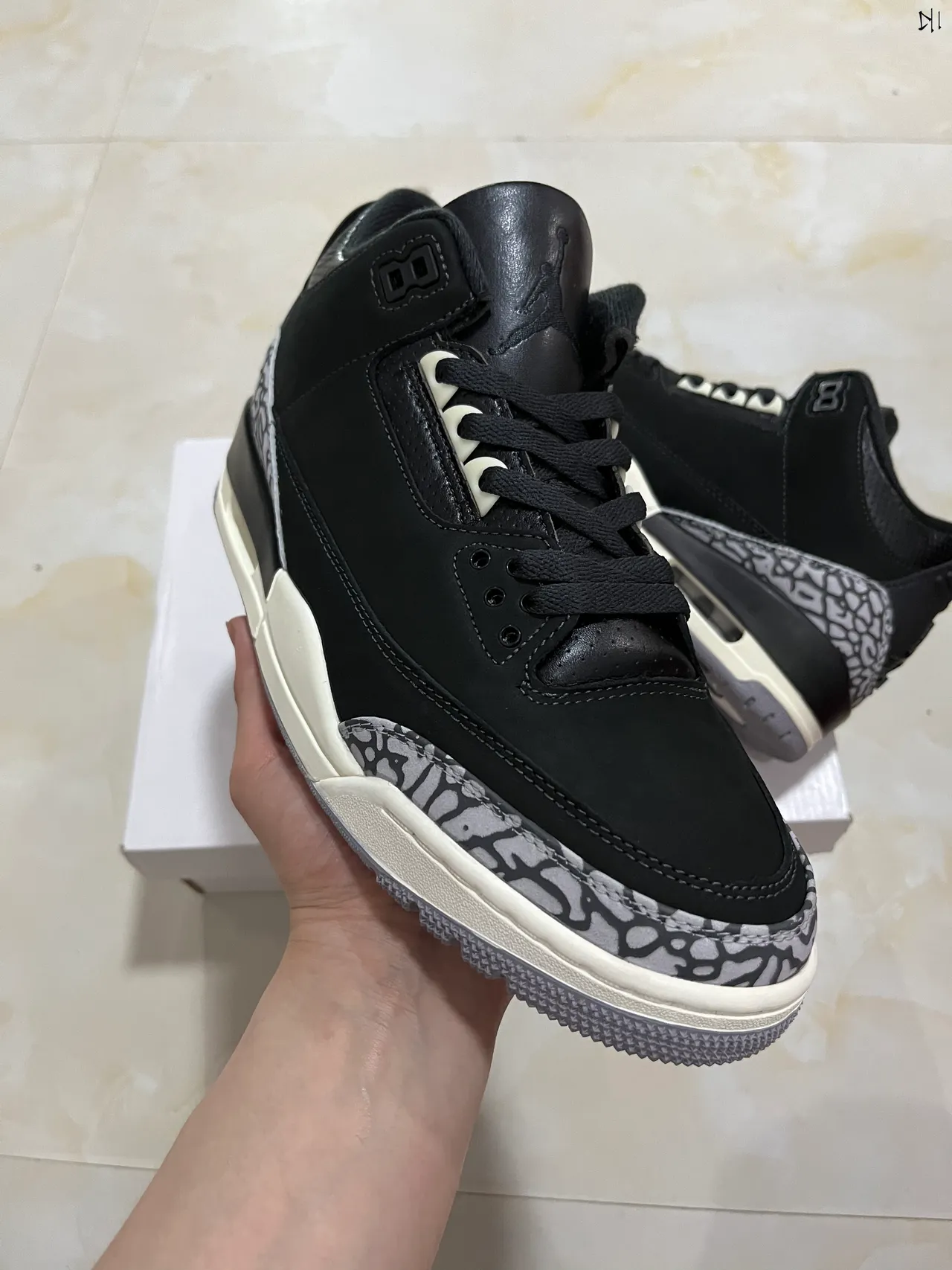 Air Jordan 3 Black Elephant Basketball Shoes 2