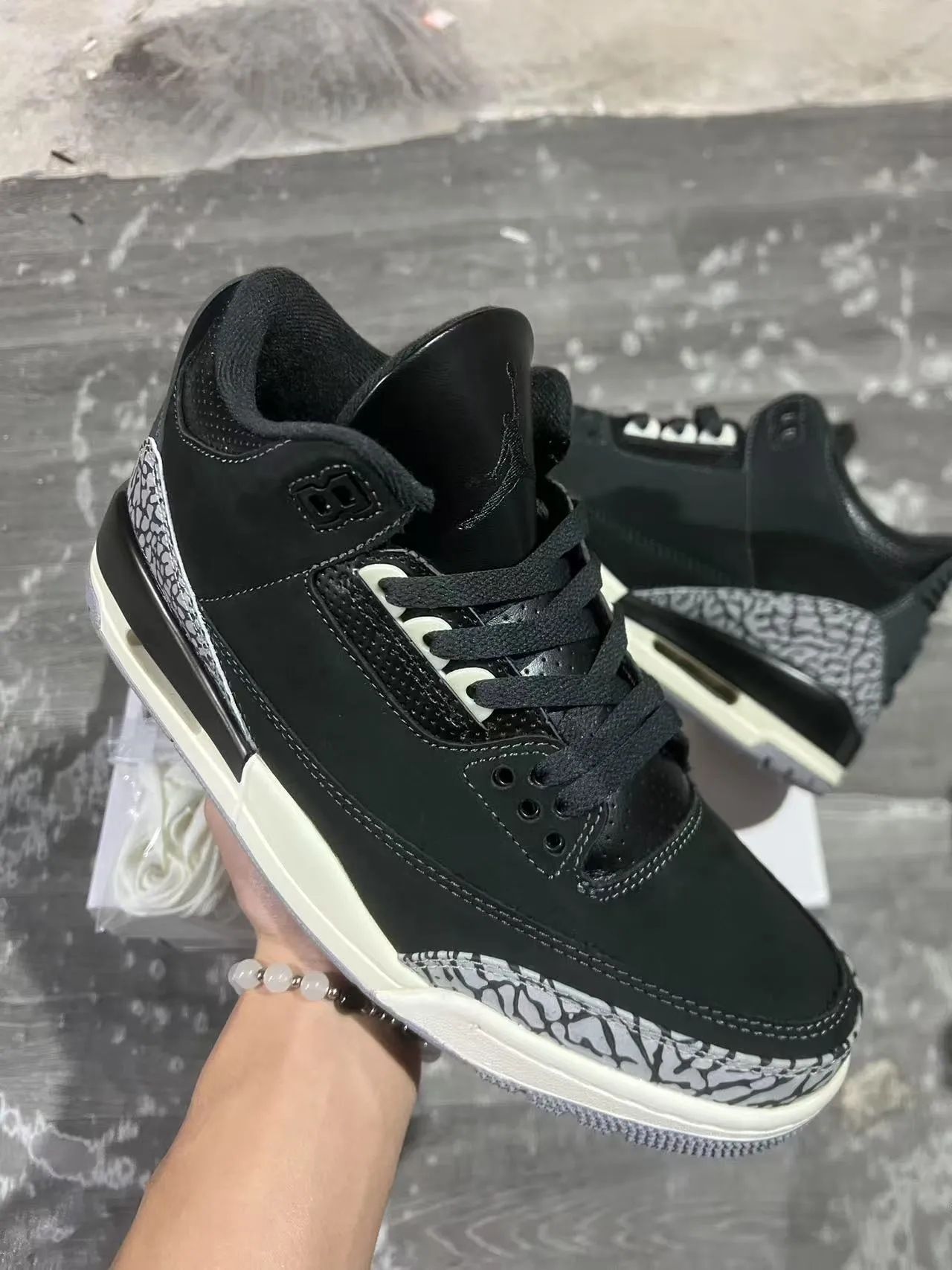 Air Jordan 3 Black Elephant Print Basketball Shoes 2